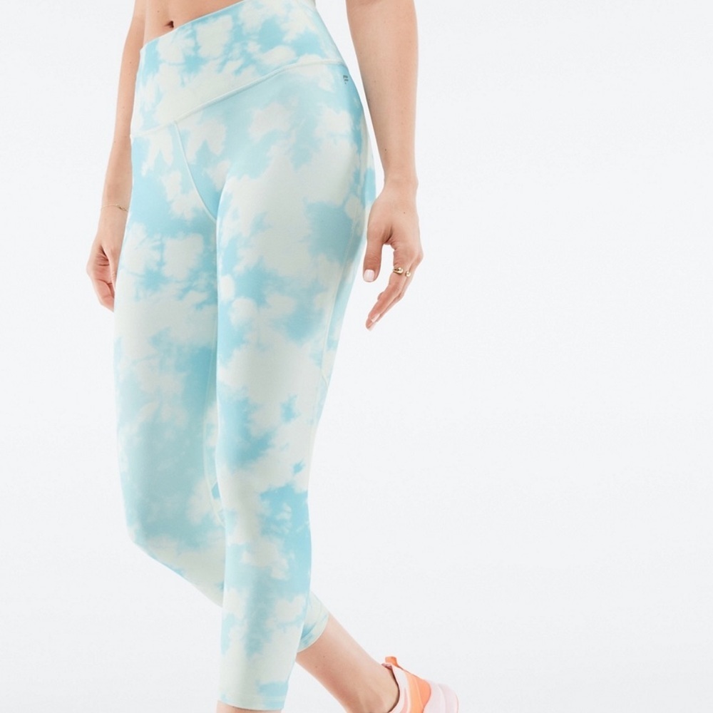 Fabletics Define Powerhold High-Waisted Capri In … - image 3